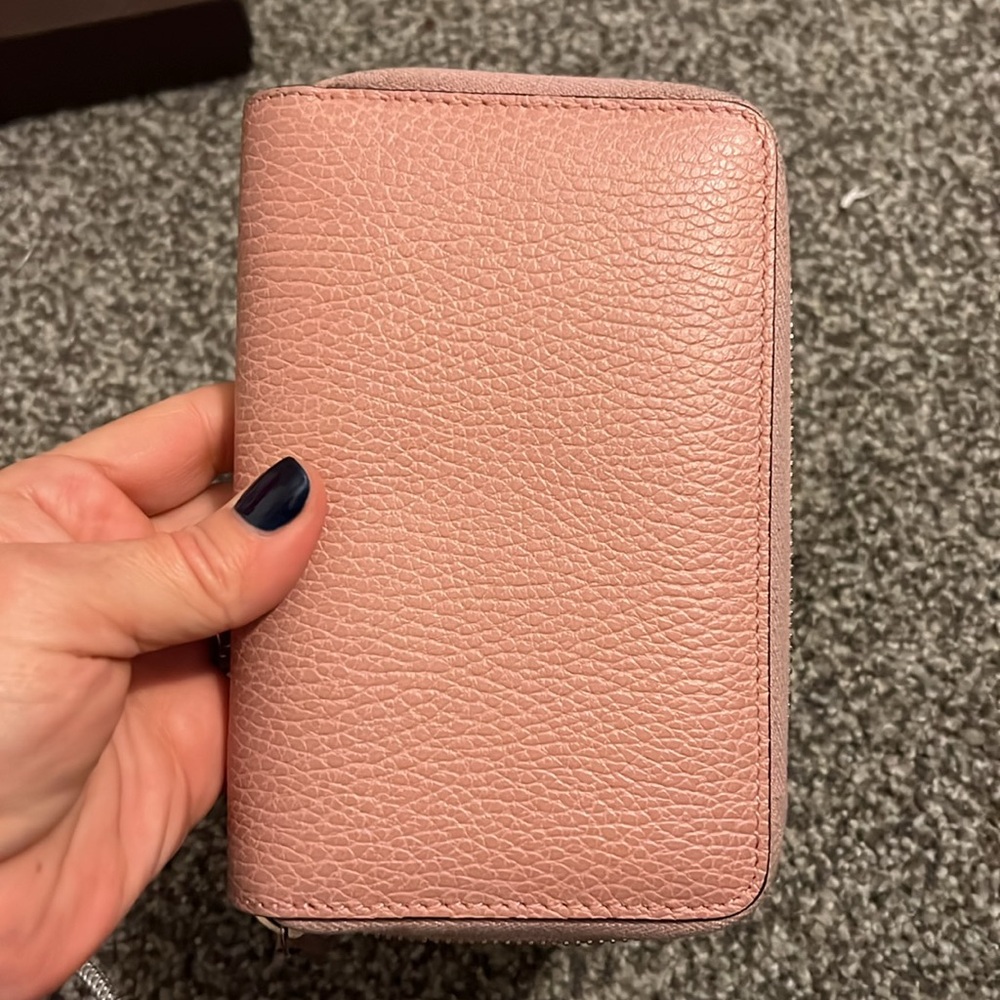 Gucci Leather Wallet - Picture 8 of 10